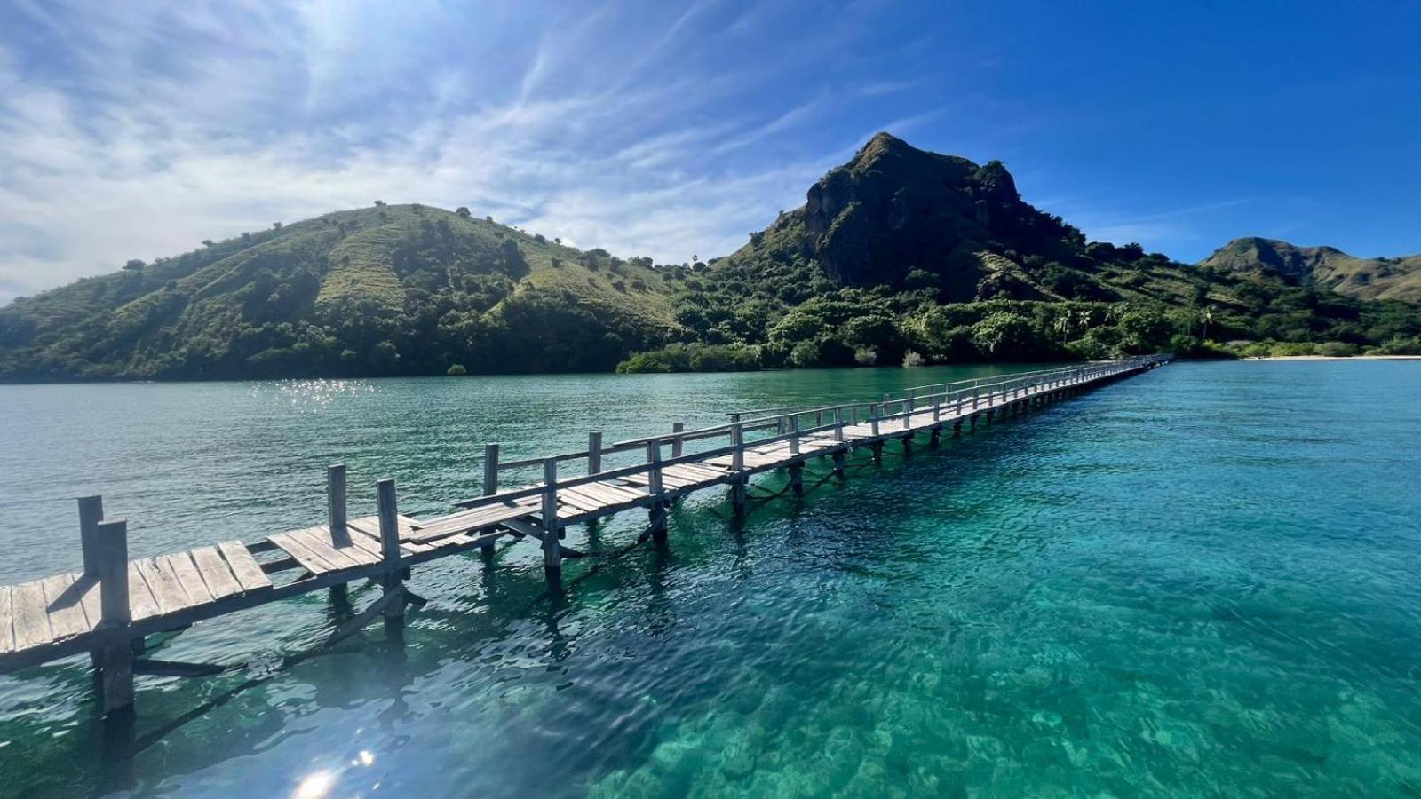 D'Flora Homestay Labuan Bajo Esterno foto